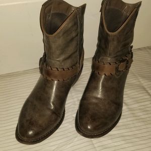 Ankle western boot